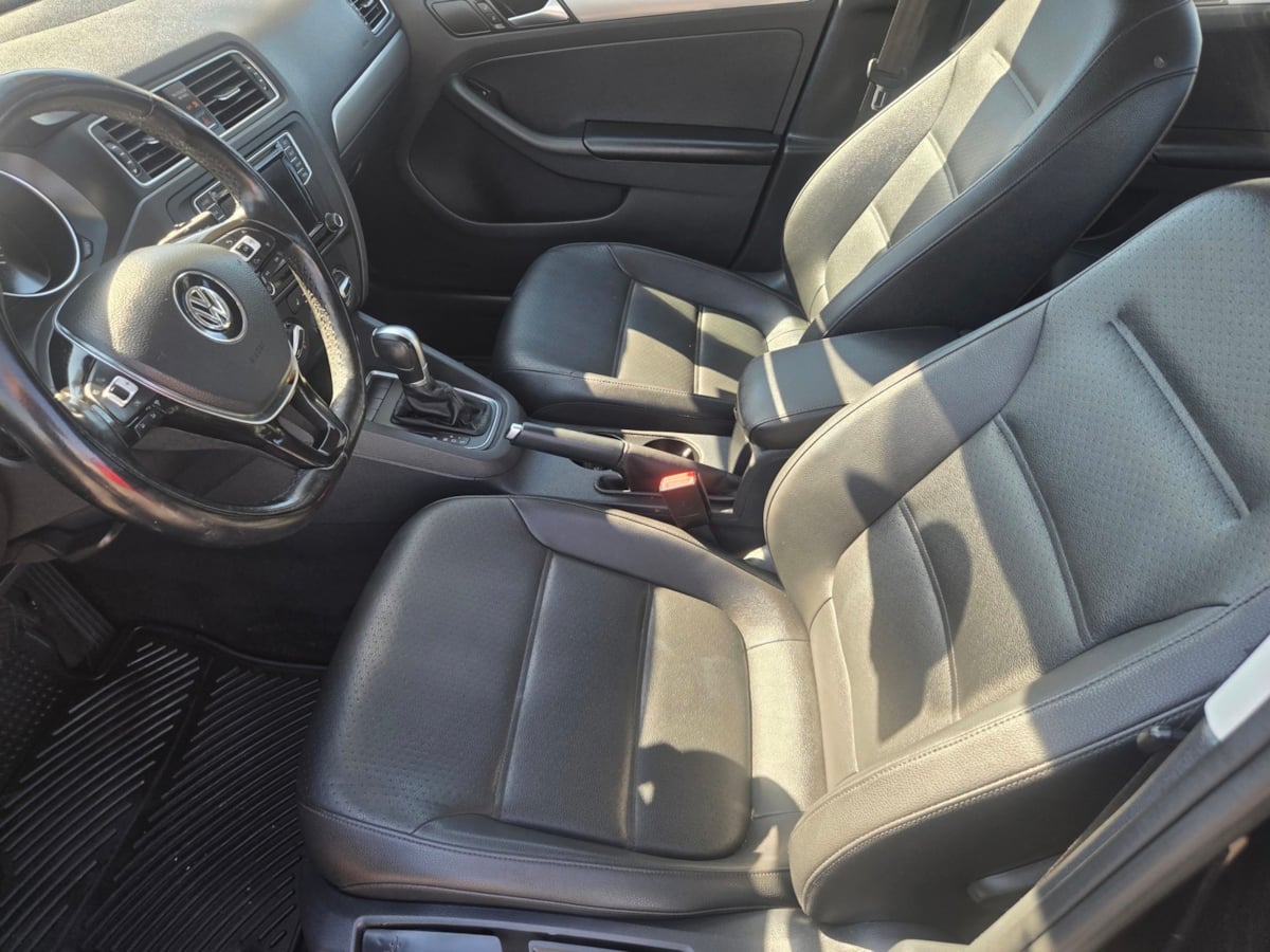 Volkswagen Jetta photo 11