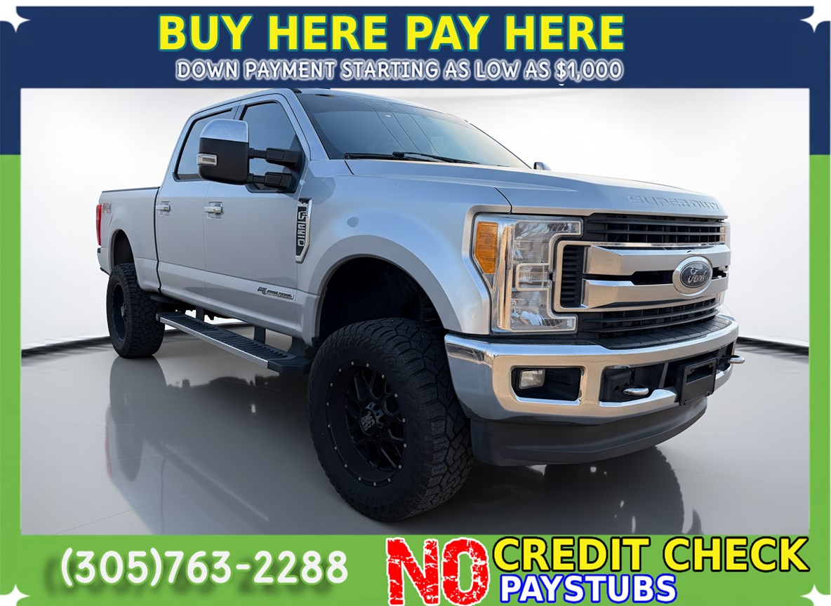 2017 Ford F-250 XLT 4x4 Crew Cab 8' Box's photo