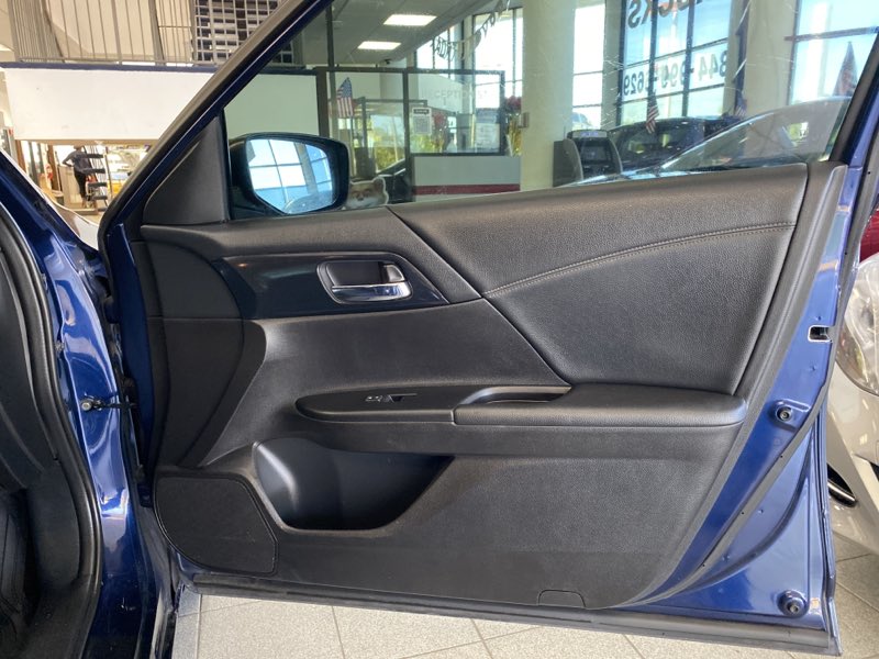 2015 Honda Accord Sport - Photo 19