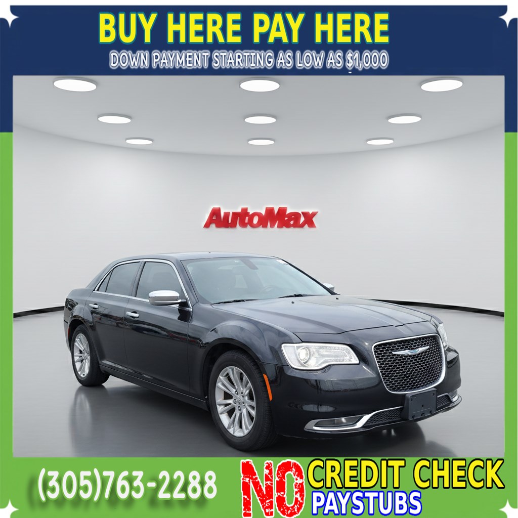 2017 Chrysler 300 C's photo