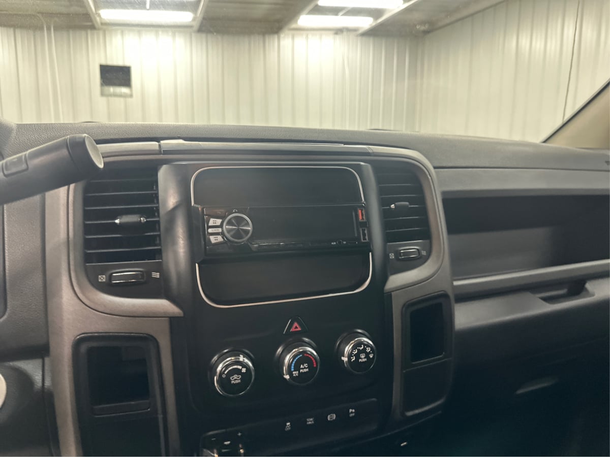 2015 RAM Ram 2500 Pickup Tradesman - Photo 13