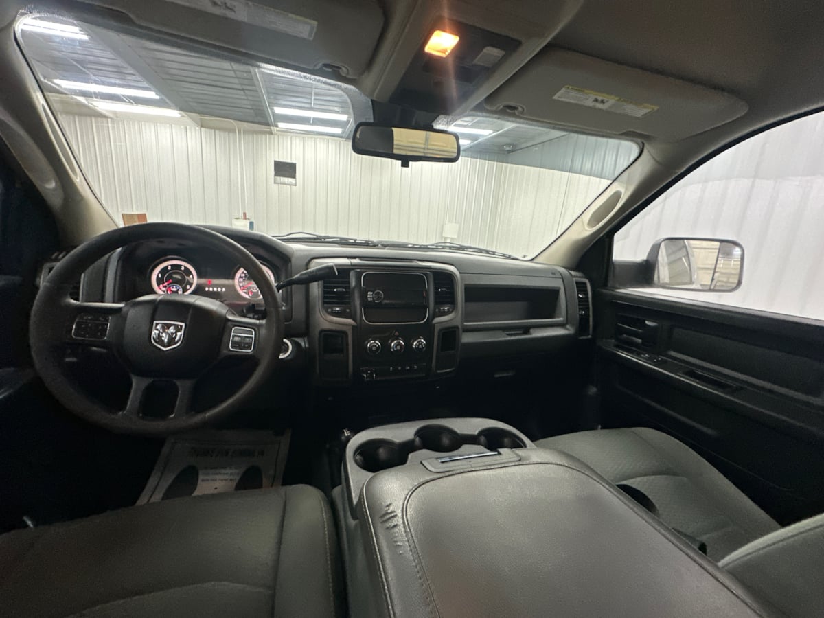 2015 RAM Ram 2500 Pickup Tradesman - Photo 14