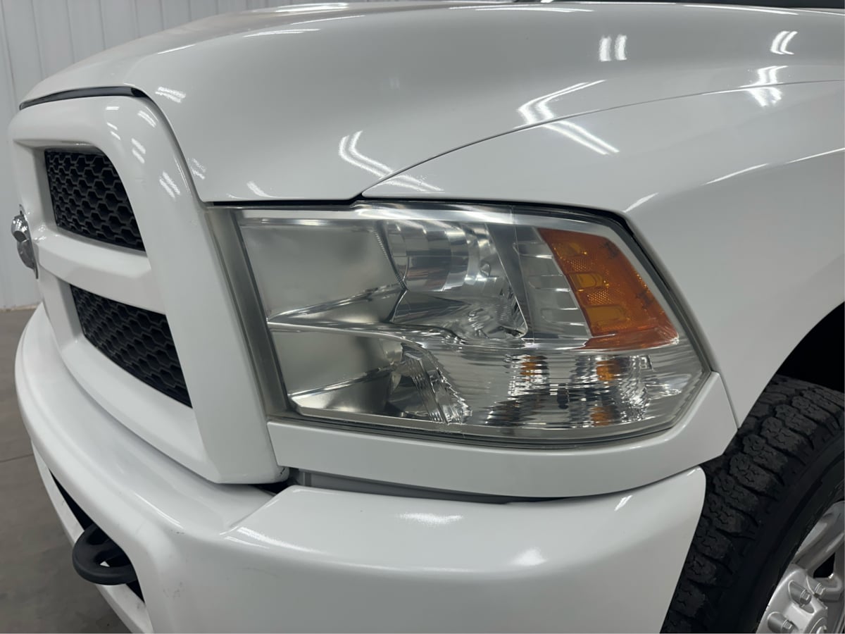 2015 RAM Ram 2500 Pickup Tradesman - Photo 37