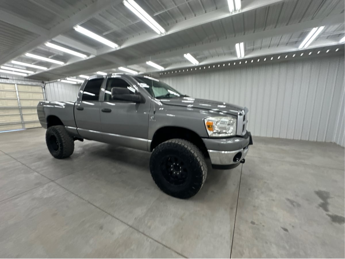 2007 Dodge Ram 2500 Pickup ST - Photo 2