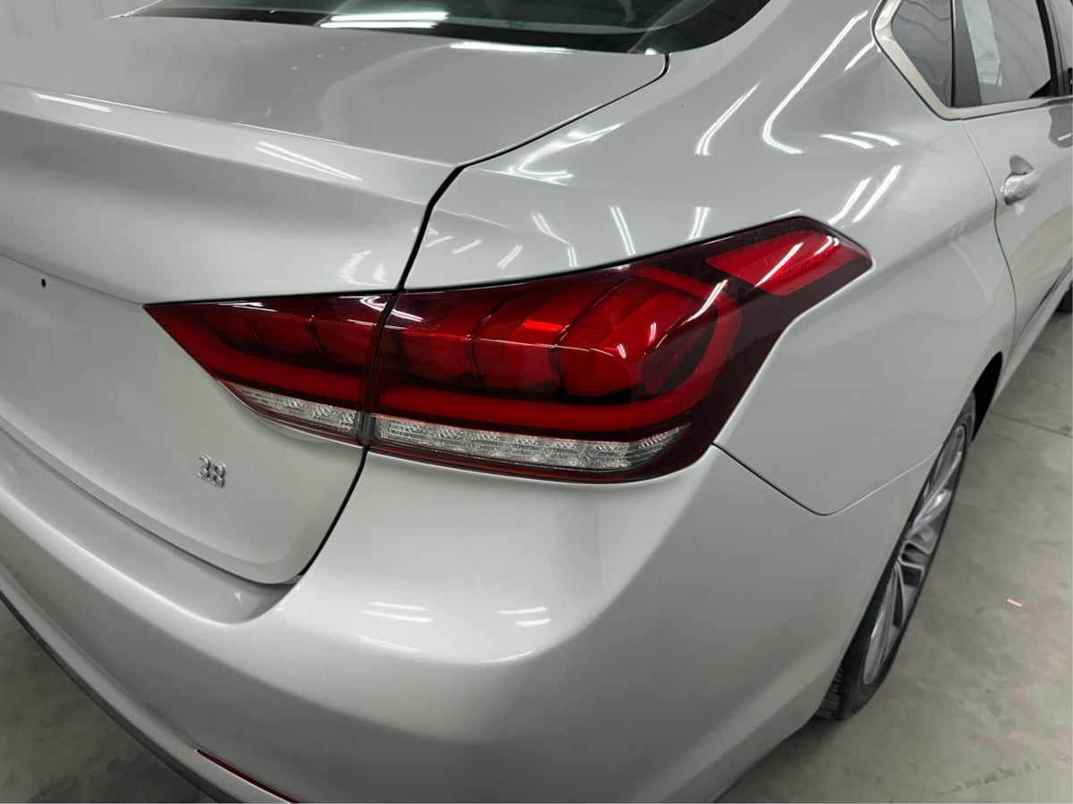 2016 Hyundai Genesis 3.8 photo 41