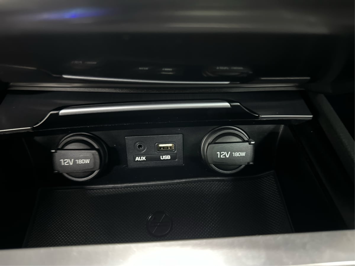 2016 Hyundai Genesis 3.8 photo 50