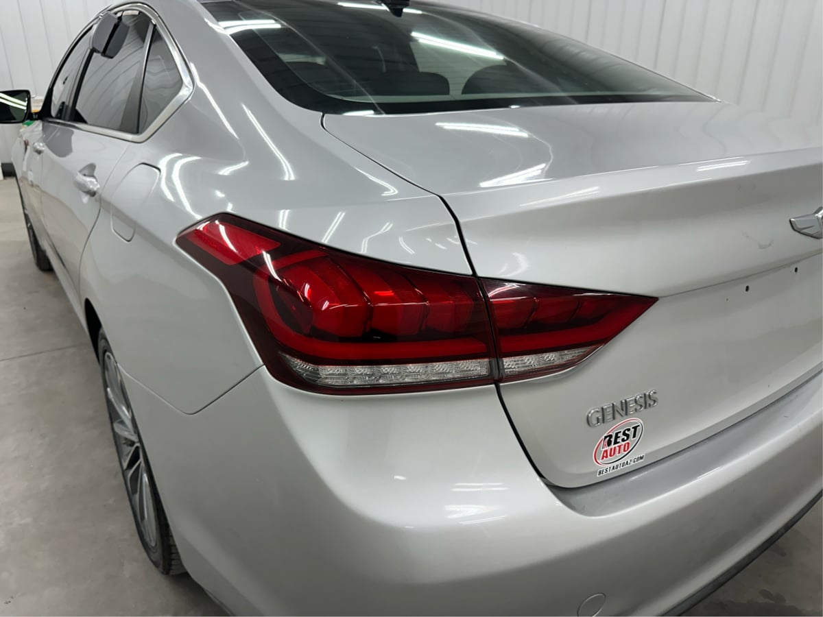 2016 Hyundai Genesis 3.8 photo 40