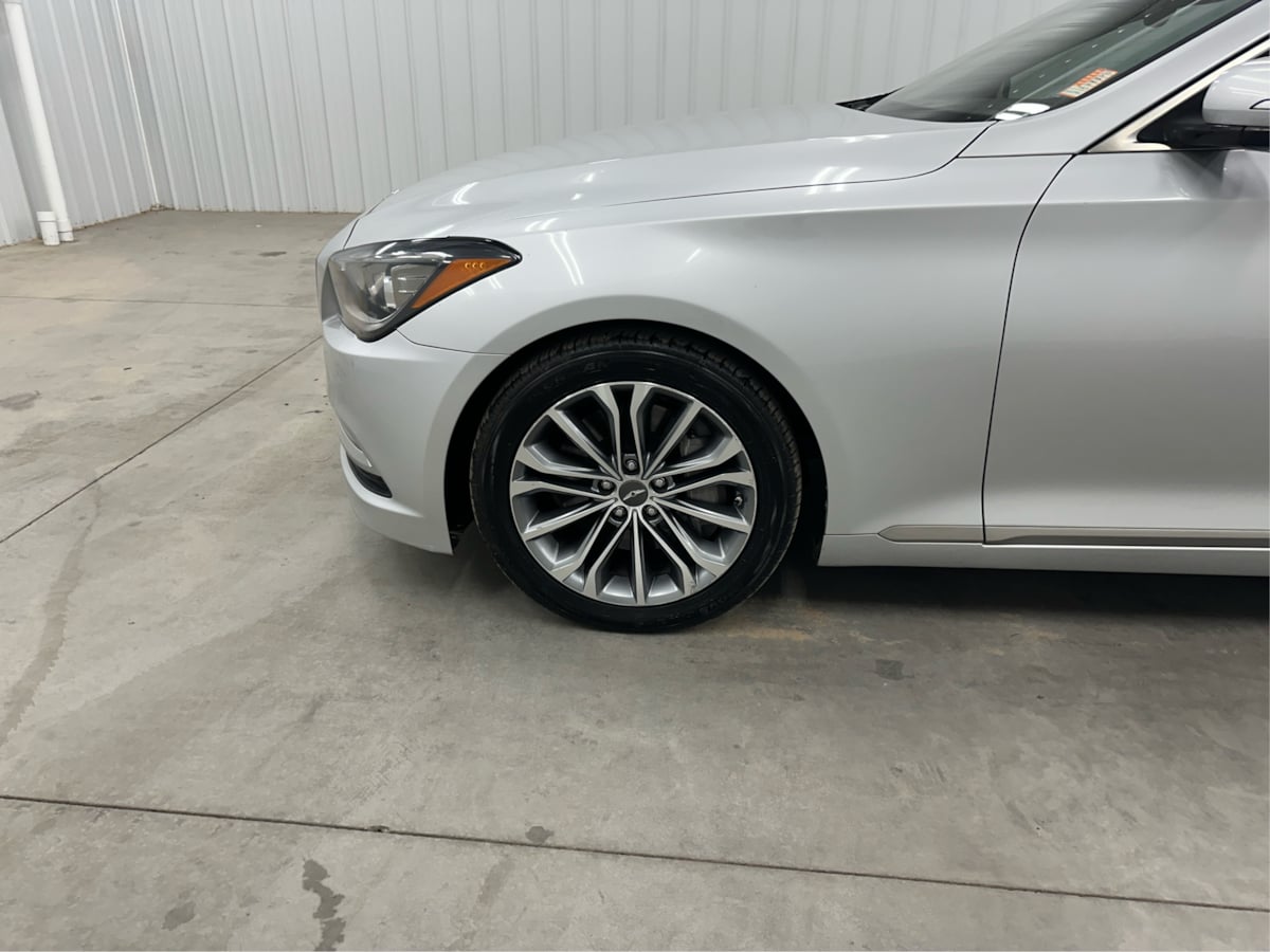 2016 Hyundai Genesis 3.8 photo 37