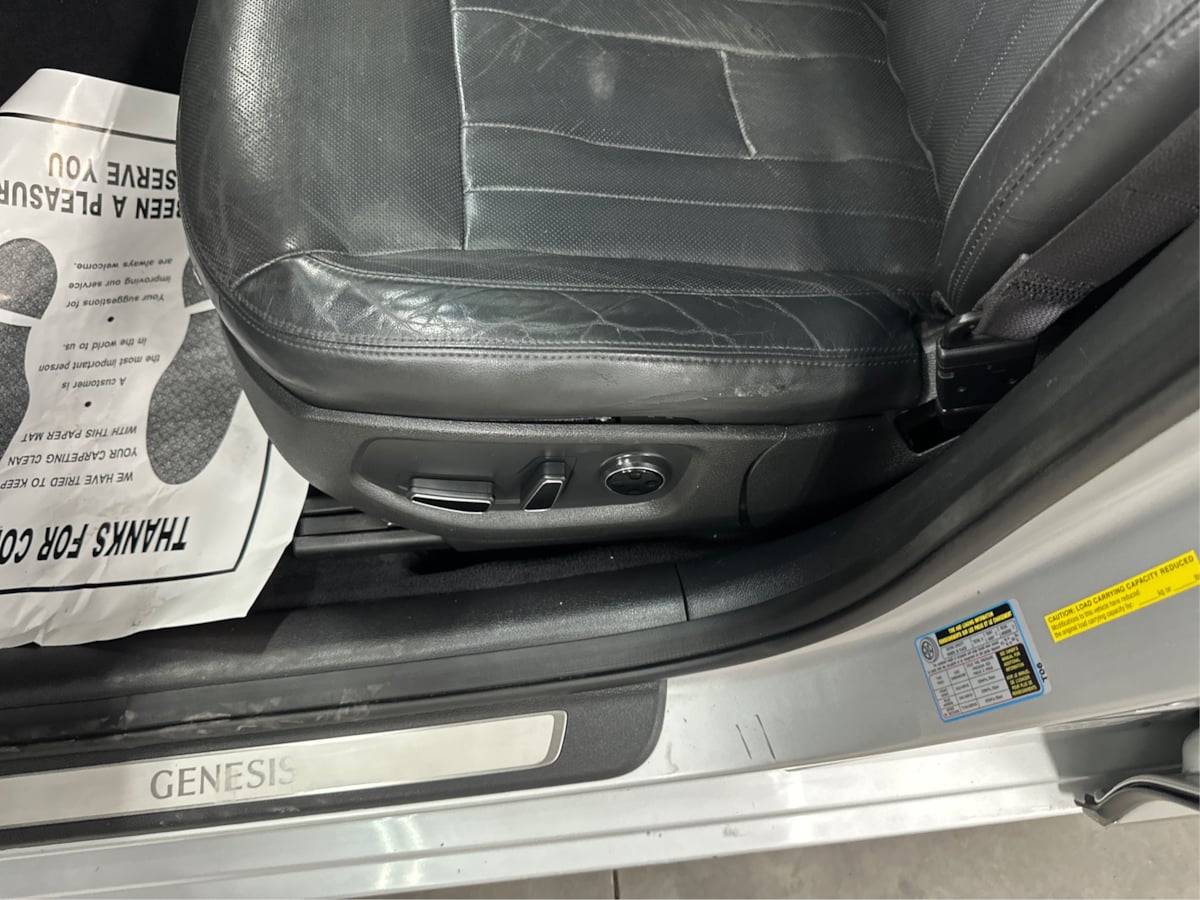 2016 Hyundai Genesis 3.8 photo 57