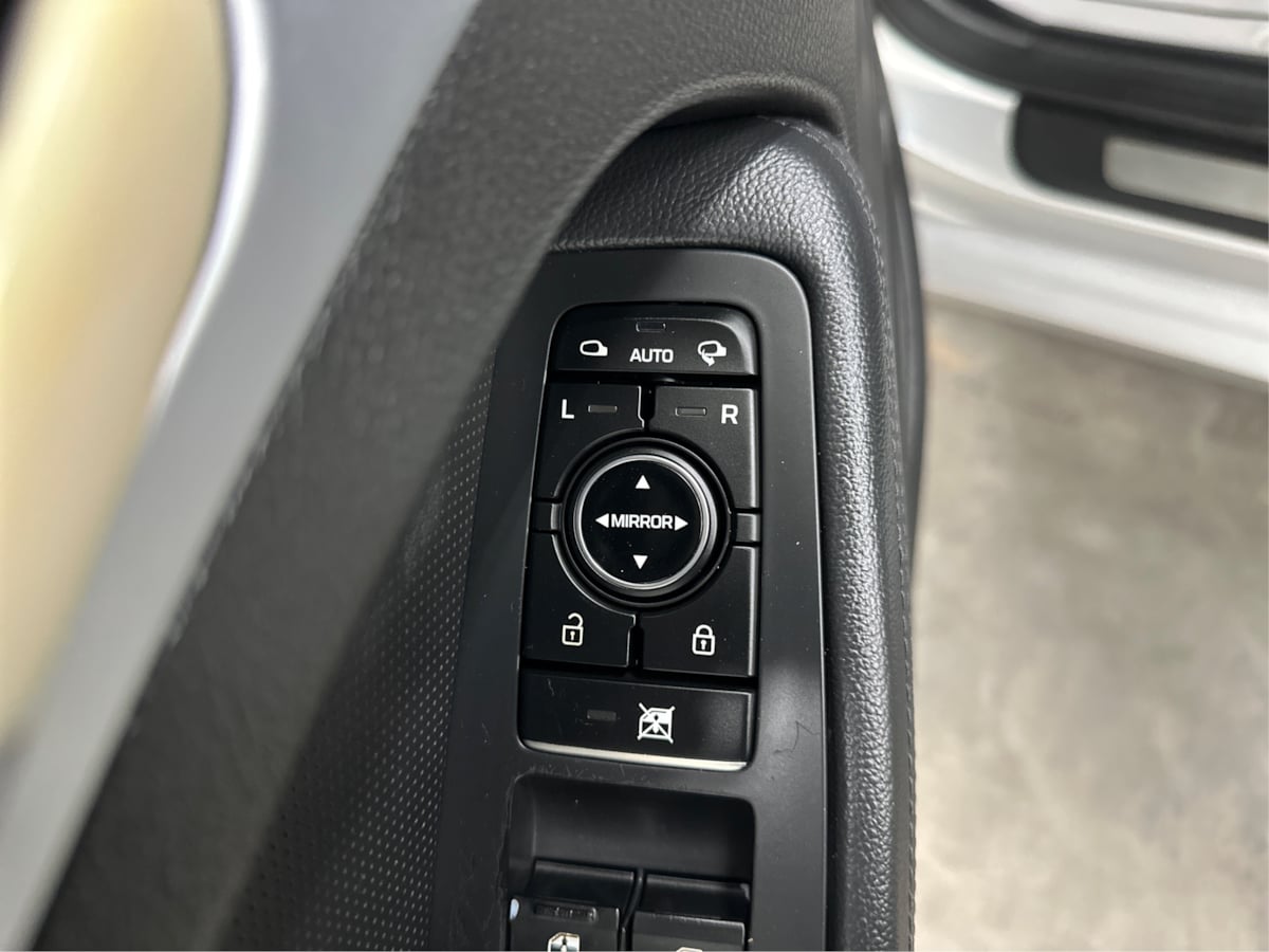 2016 Hyundai Genesis 3.8 photo 58