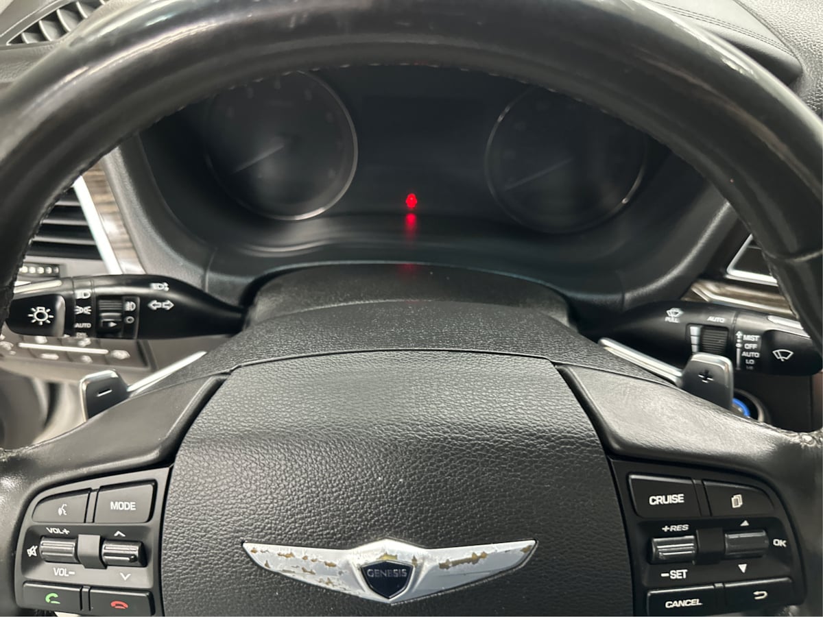 2016 Hyundai Genesis 3.8 photo 47