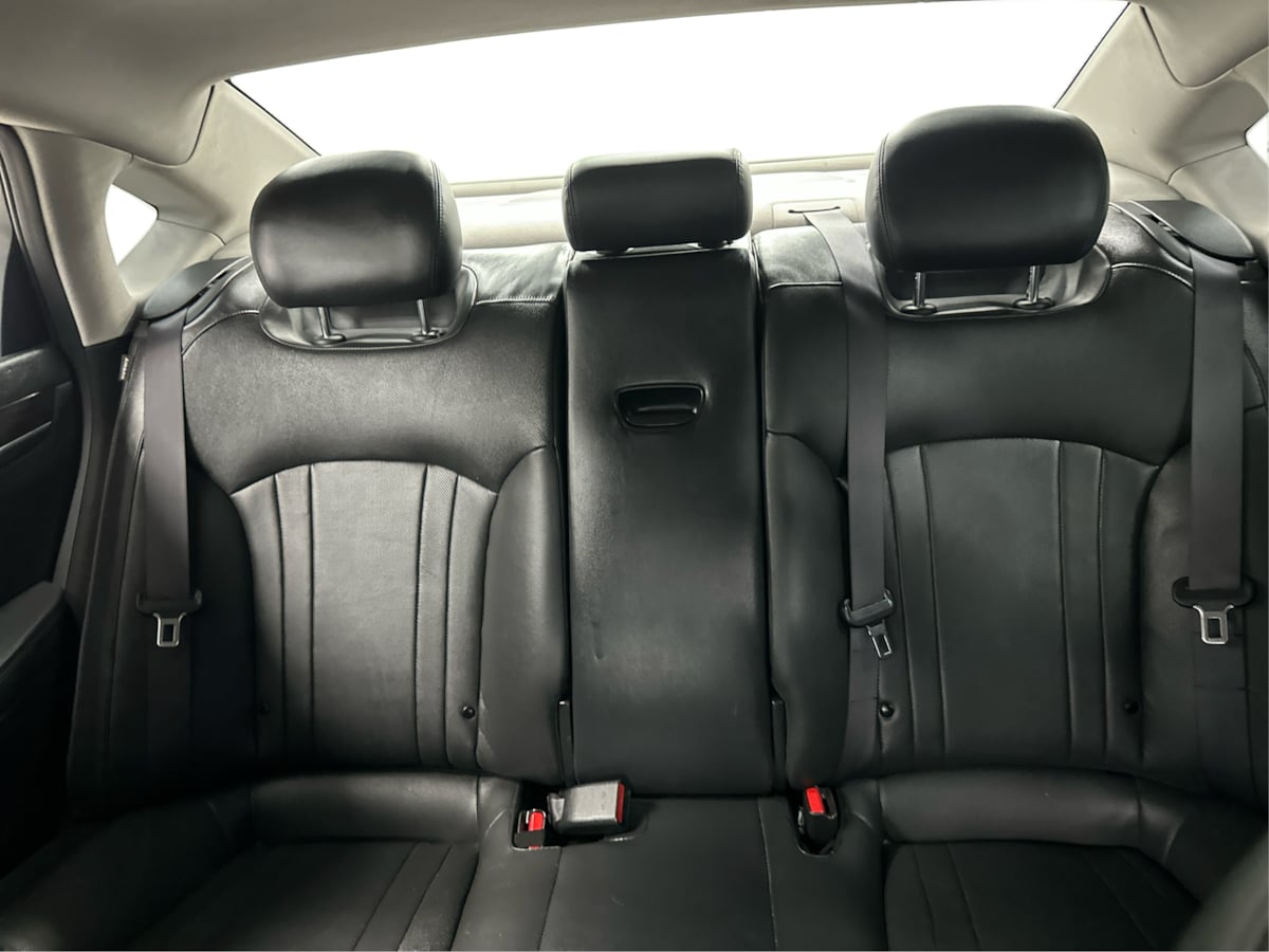 2016 Hyundai Genesis 3.8 photo 16