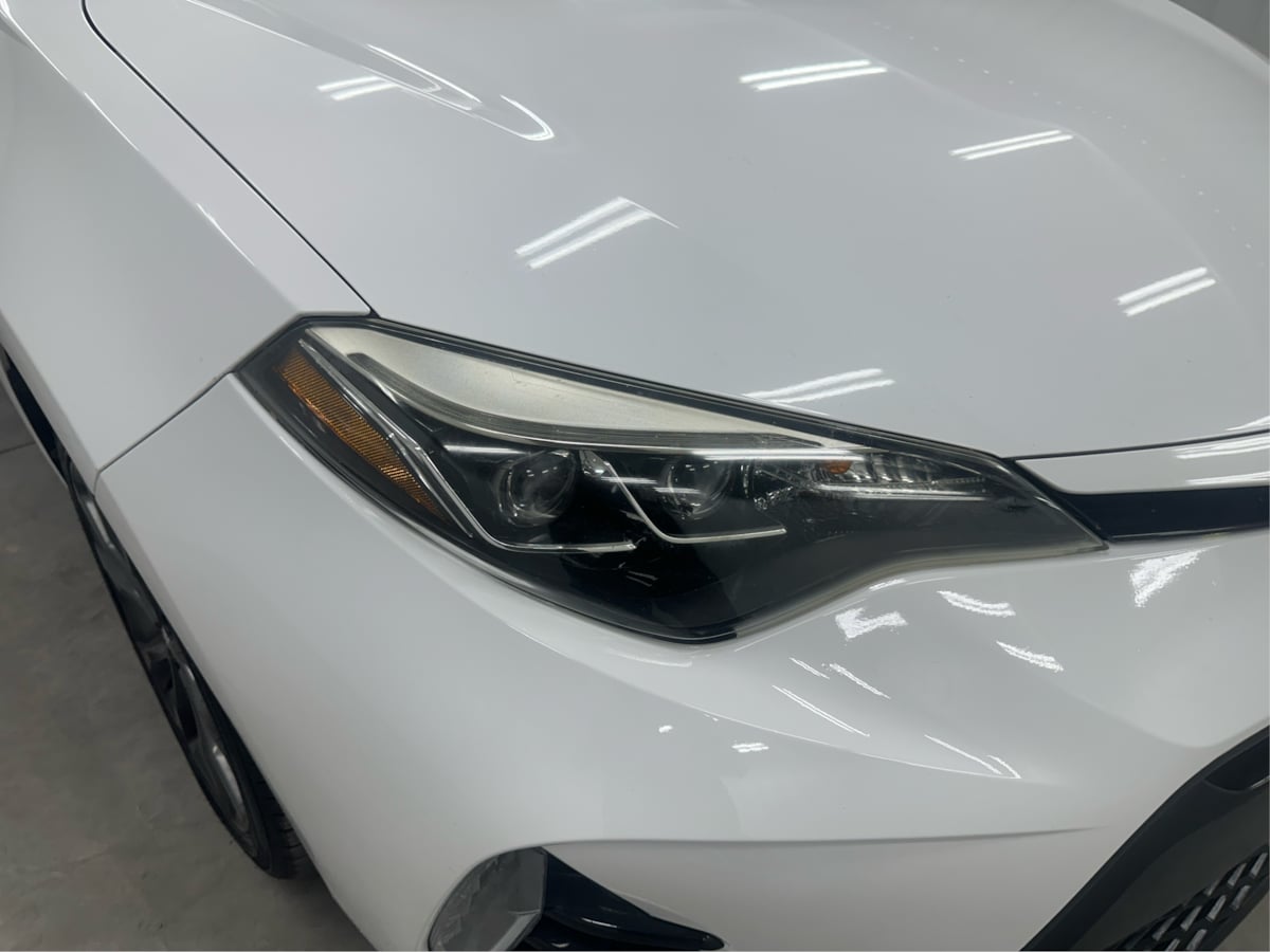 2017 Toyota Corolla SE photo 37