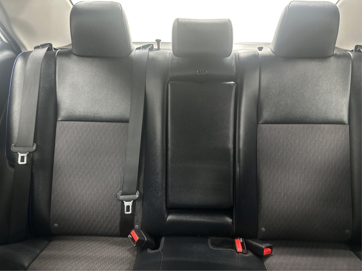 2017 Toyota Corolla SE photo 15