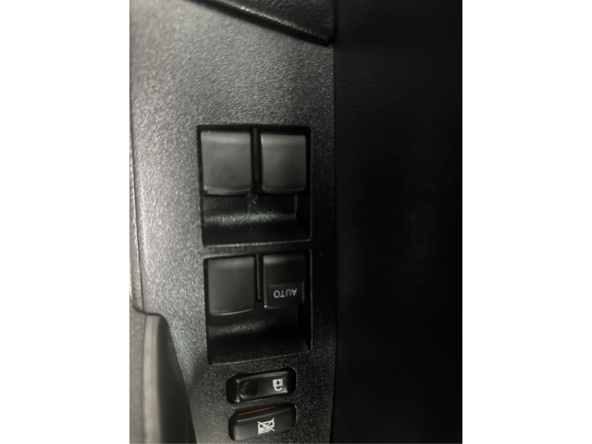 2017 Toyota Corolla SE photo 48