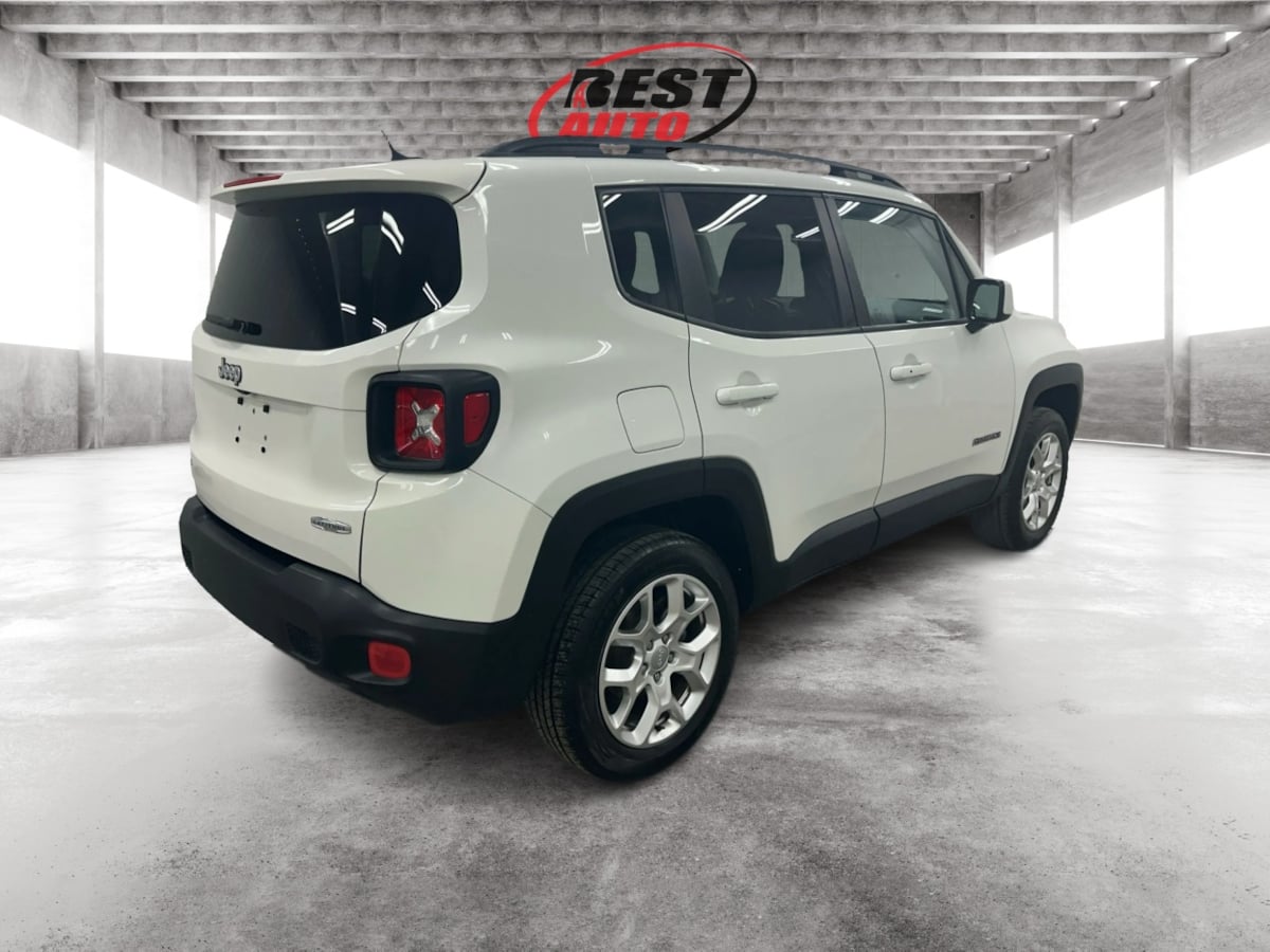 2017 Jeep Renegade Latitude North Edition photo 3