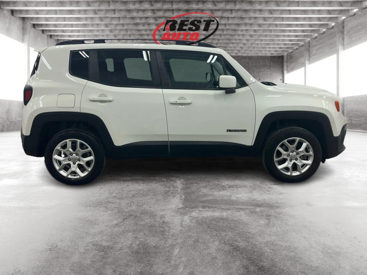 2017 Jeep Renegade Latitude North Edition photo 2