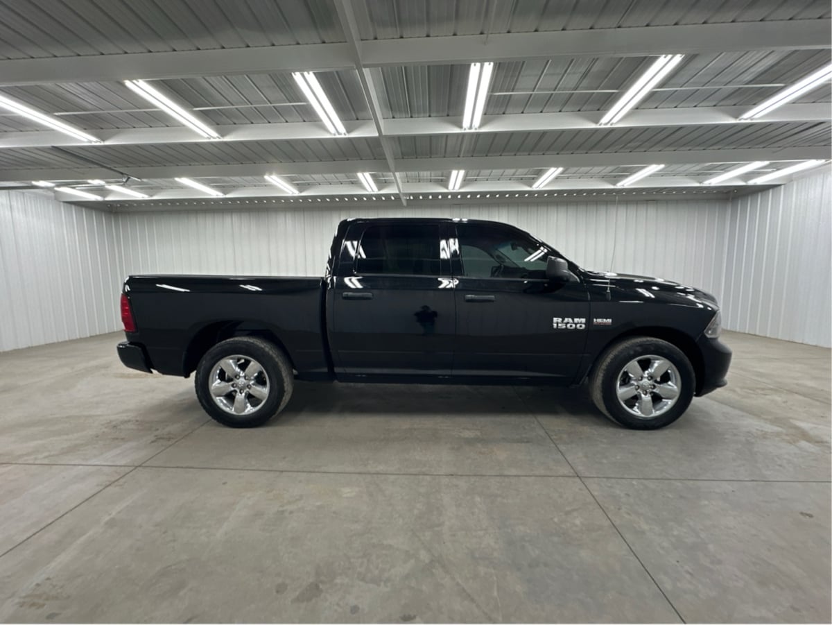 2014 Ram 1500 Express photo 3