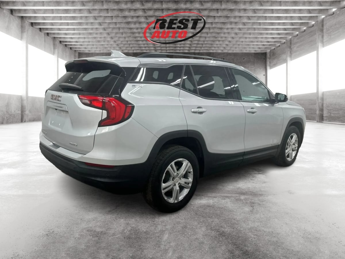 2020 Gmc Terrain SLE photo 2