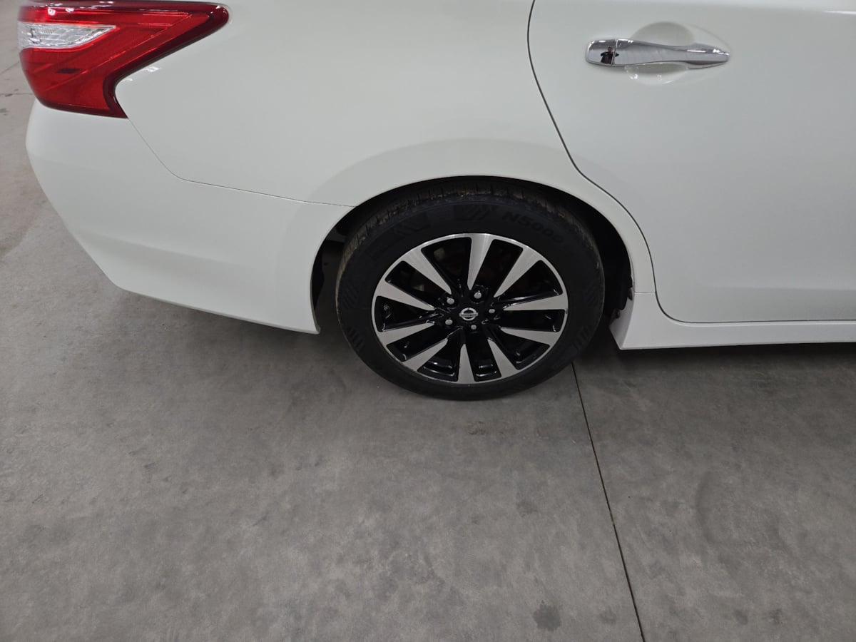 2018 Nissan Altima 2.5 SV photo 28