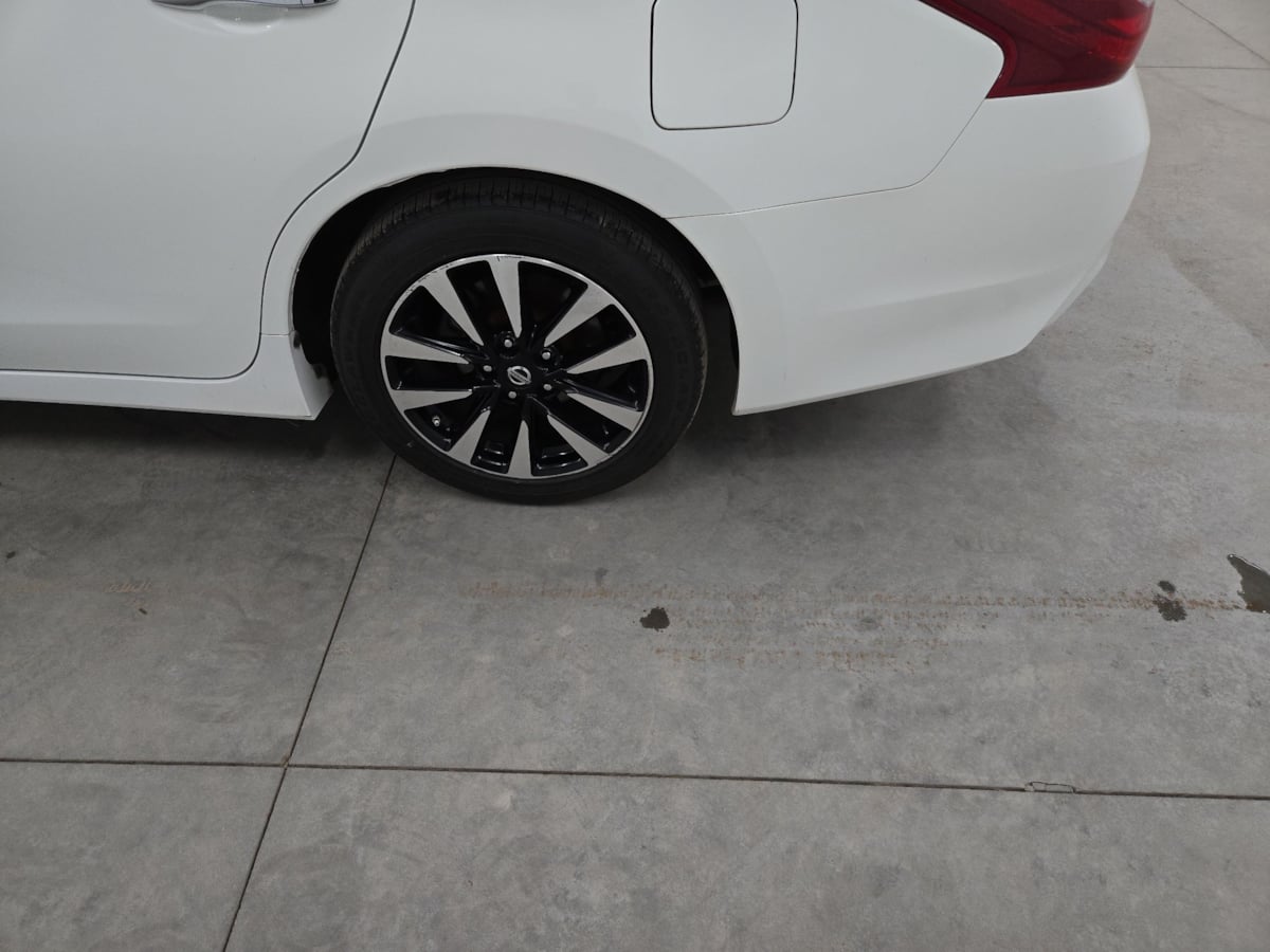 2018 Nissan Altima 2.5 SV photo 29