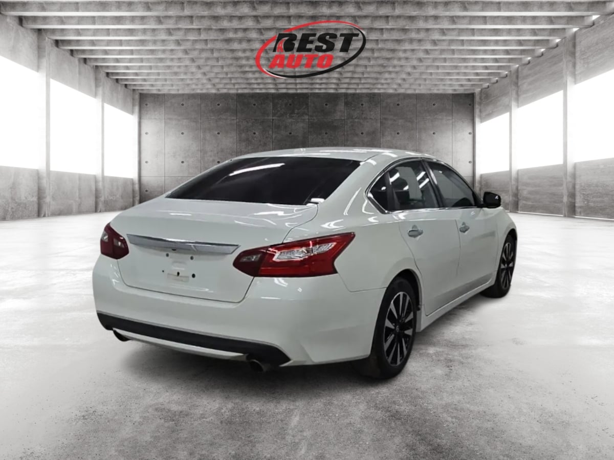 2018 Nissan Altima 2.5 SV photo 4