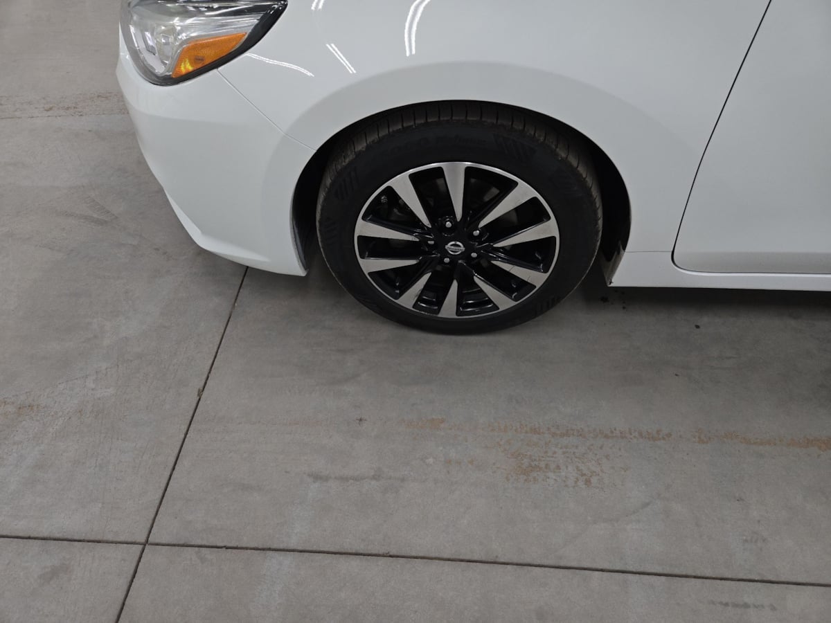 2018 Nissan Altima 2.5 SV photo 30