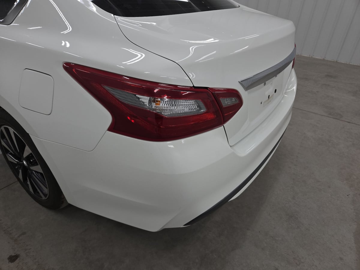 2018 Nissan Altima 2.5 SV photo 33