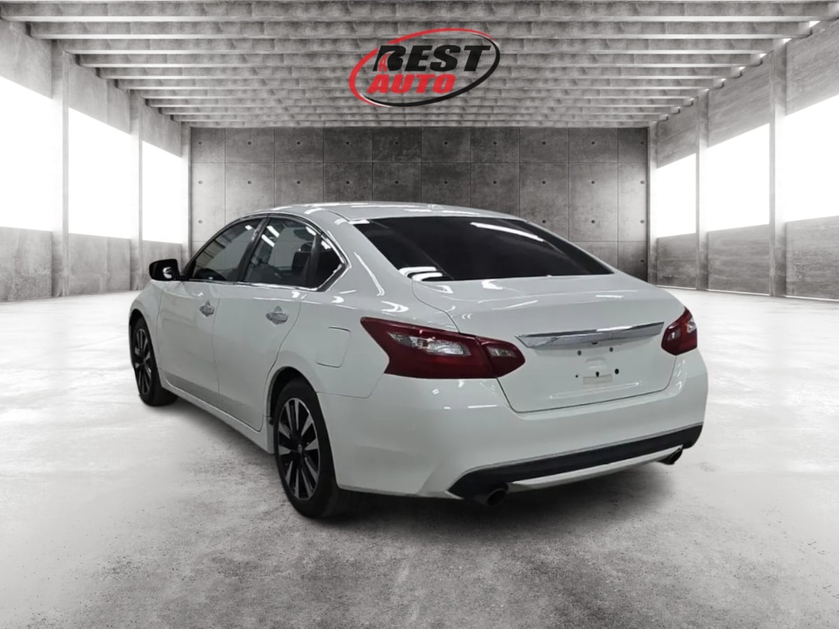 2018 Nissan Altima 2.5 SV photo 6