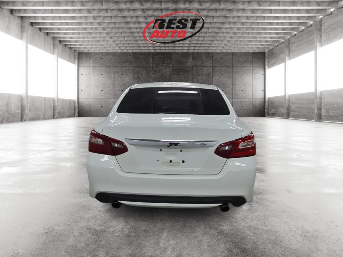 2018 Nissan Altima 2.5 SV photo 5