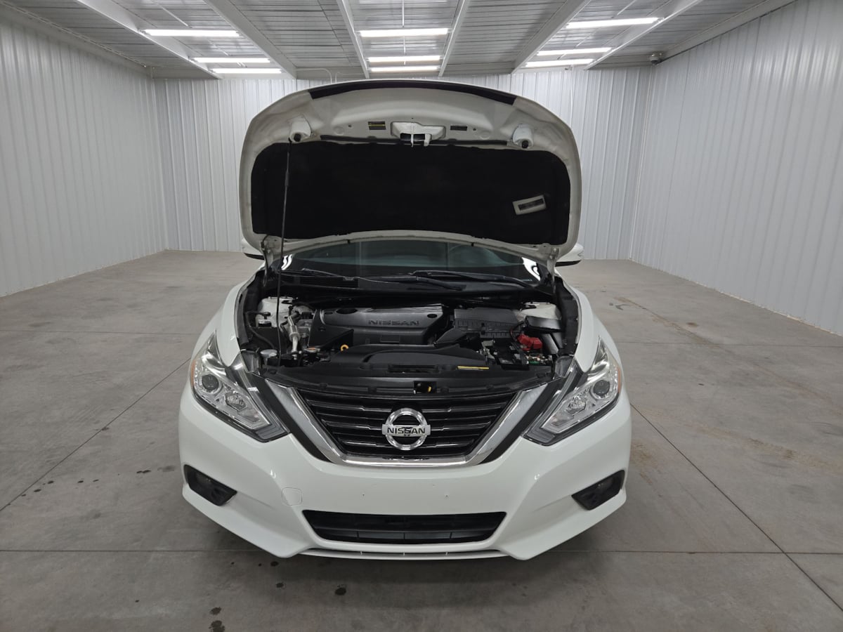 2018 Nissan Altima 2.5 SV photo 11