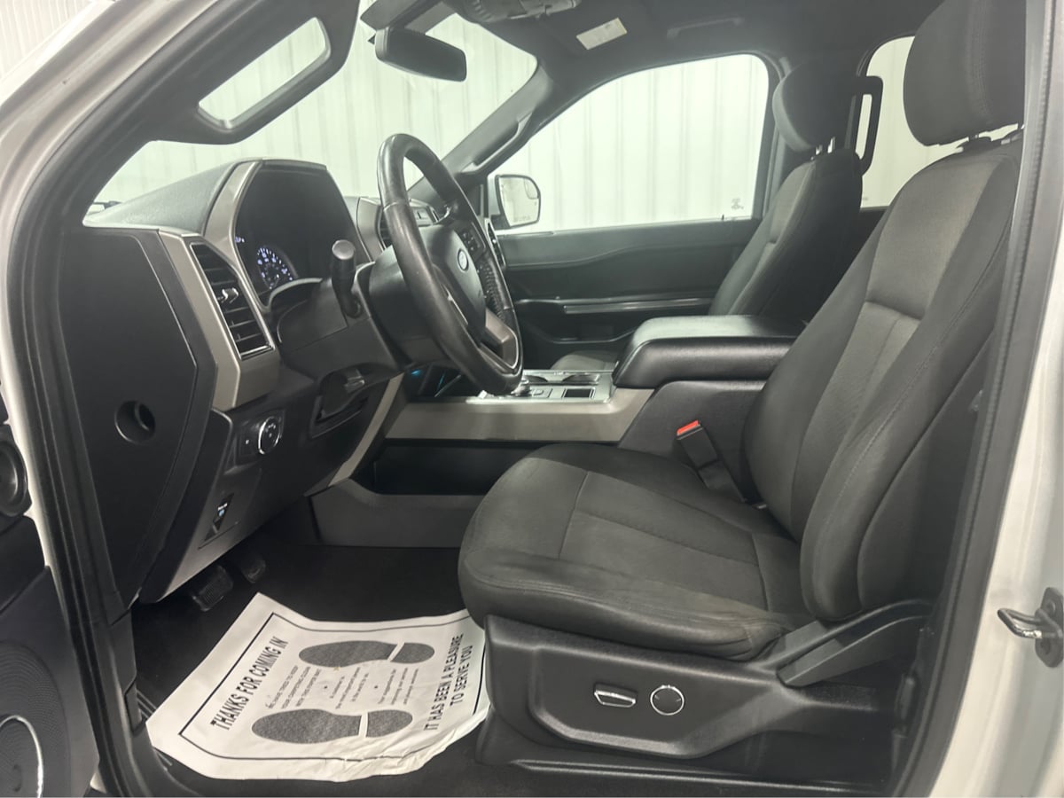 2019 Ford Expedition MAX XLT photo 8