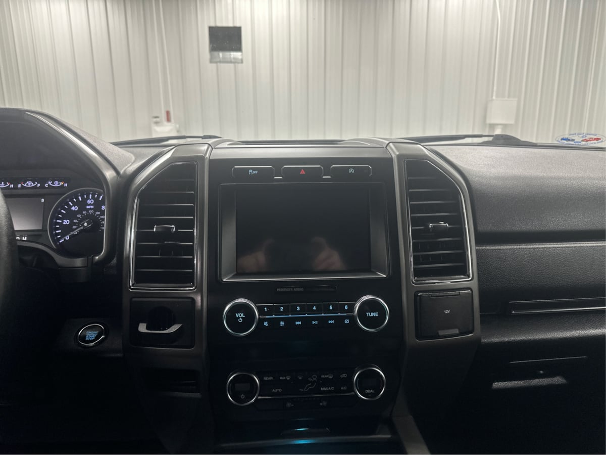 2019 Ford Expedition MAX XLT photo 12