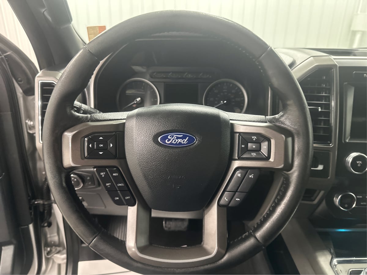 2019 Ford Expedition MAX XLT photo 18