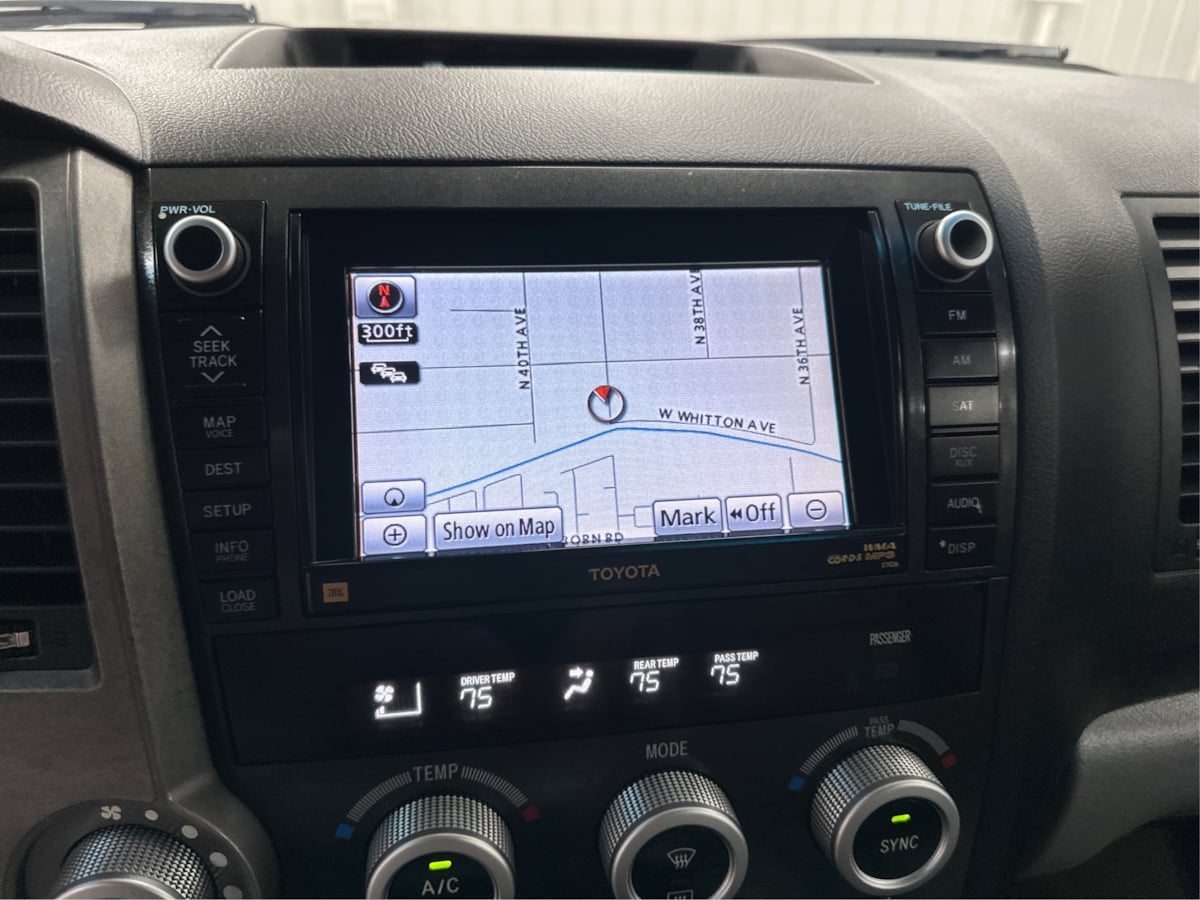 2010 Toyota Sequoia photo 44