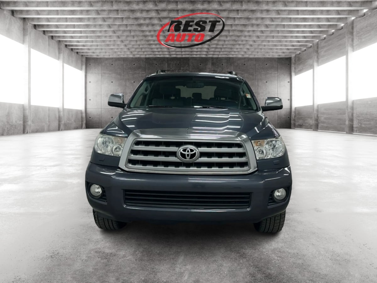 2010 Toyota Sequoia photo 8