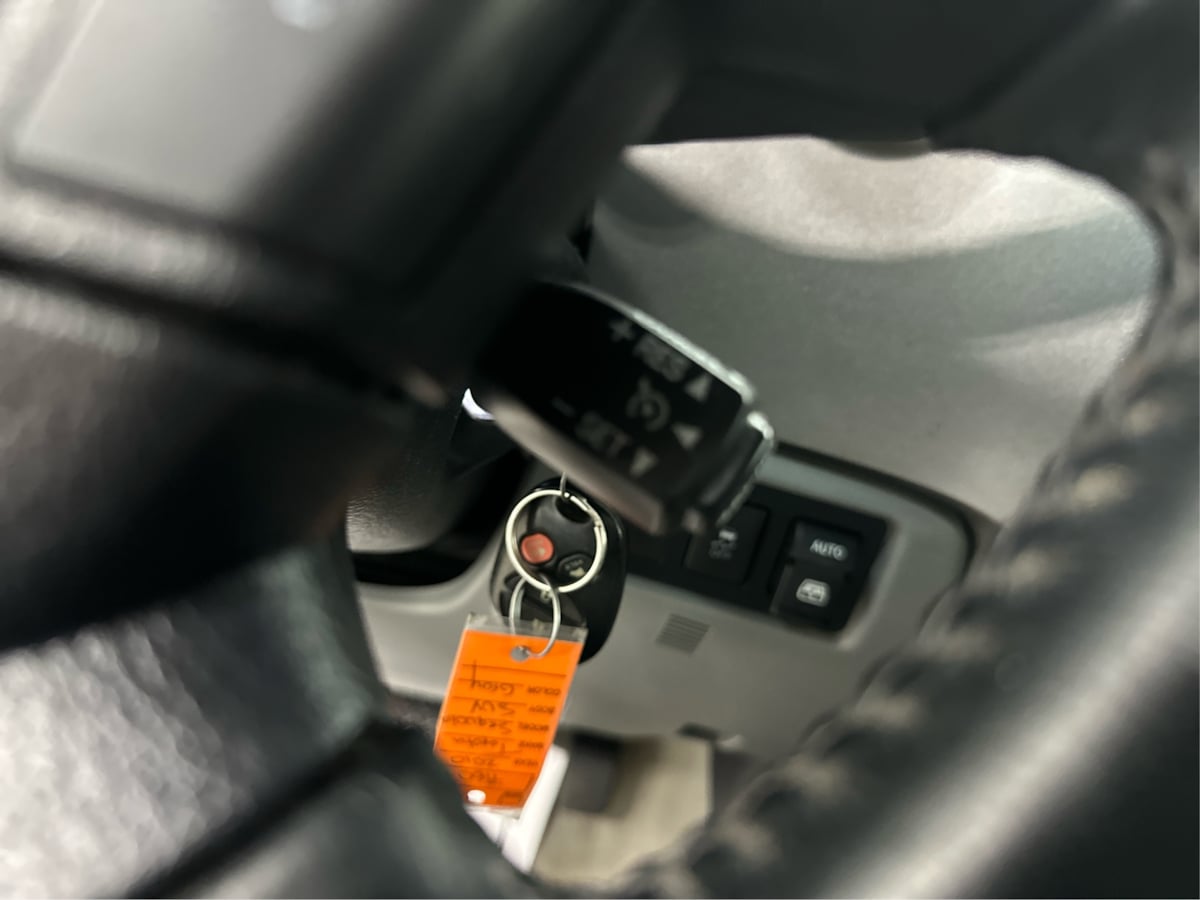 2010 Toyota Sequoia photo 50