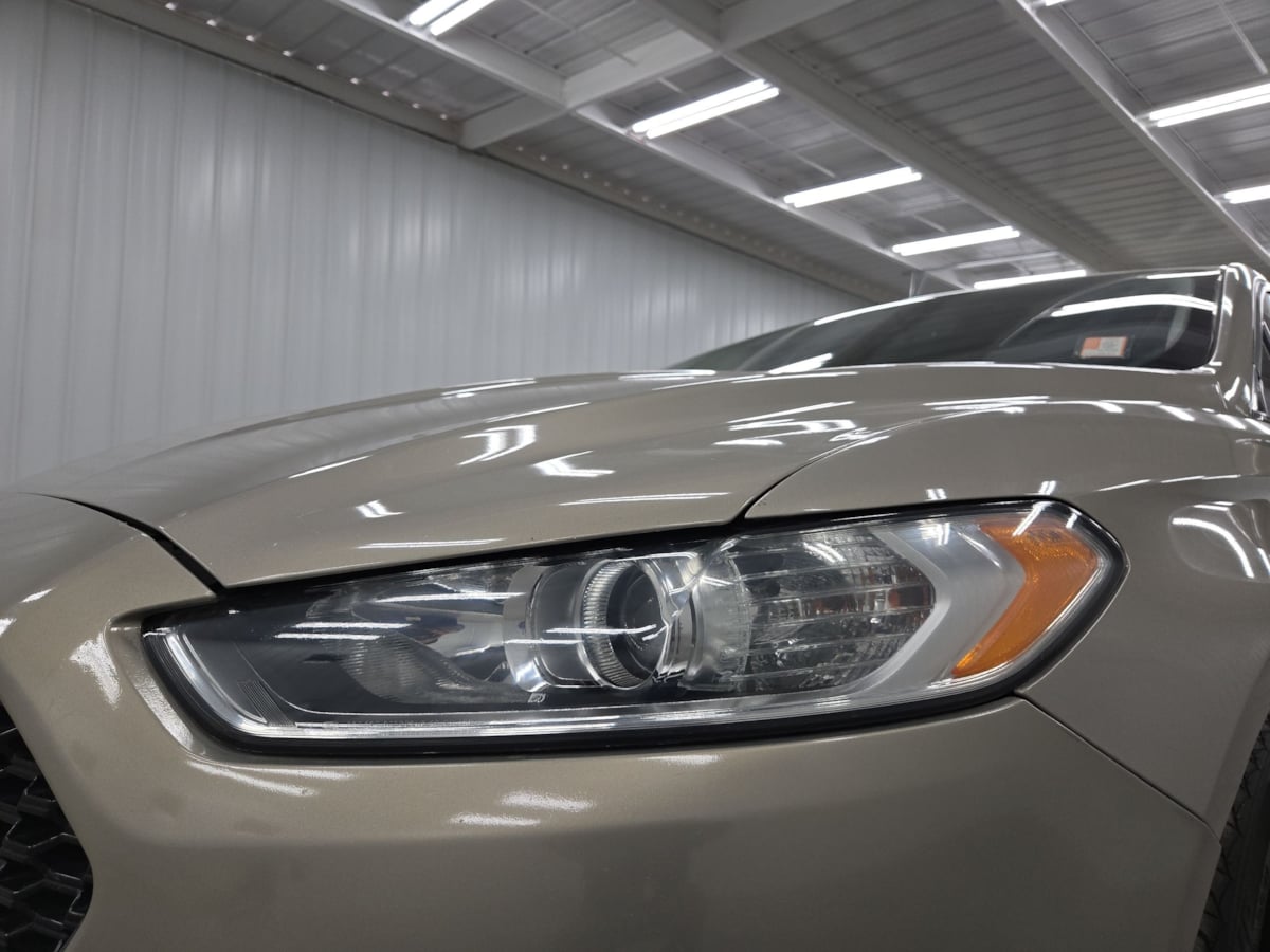 2015 Ford Fusion Titanium photo 31