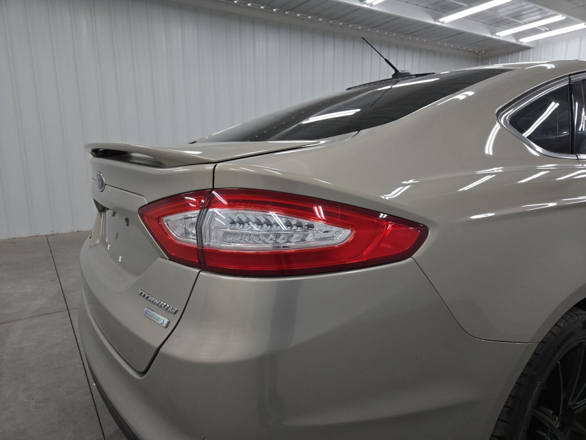 2015 Ford Fusion Titanium photo 33