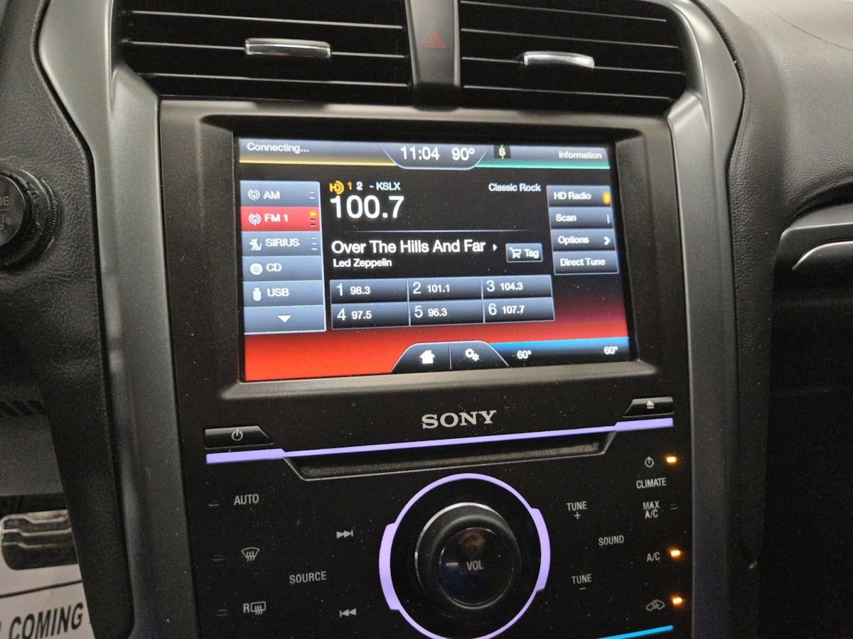 2015 Ford Fusion Titanium photo 37