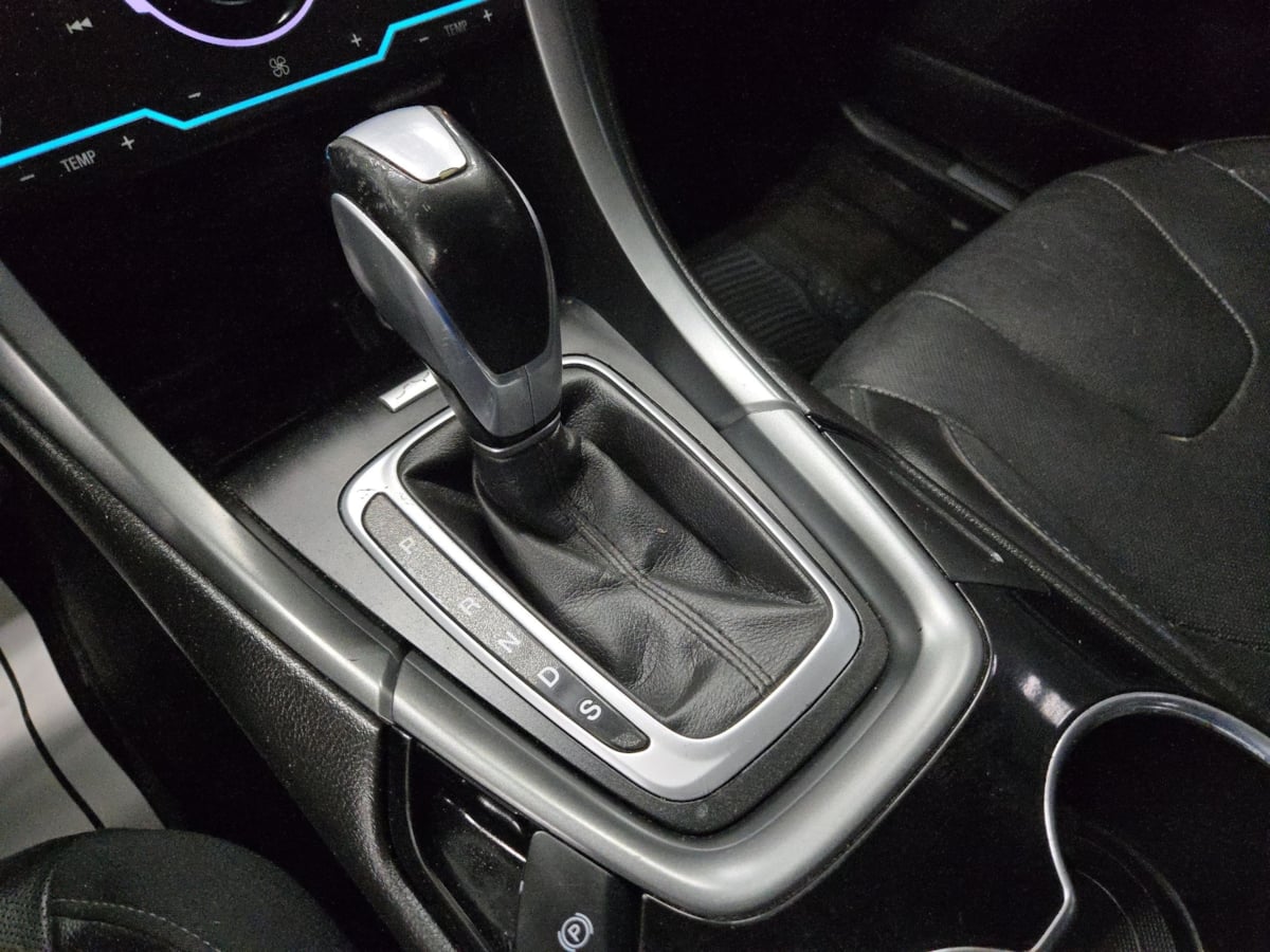 2015 Ford Fusion Titanium photo 39