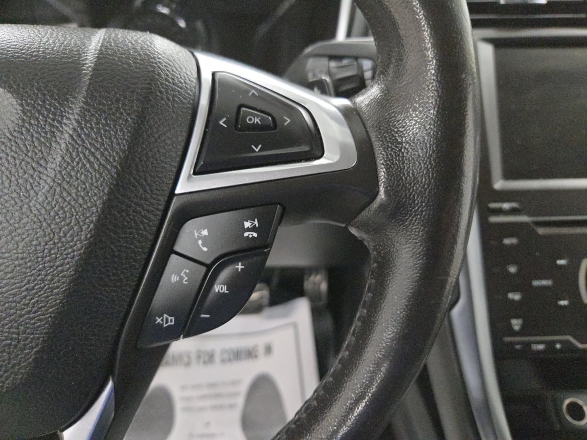 2015 Ford Fusion Titanium photo 42