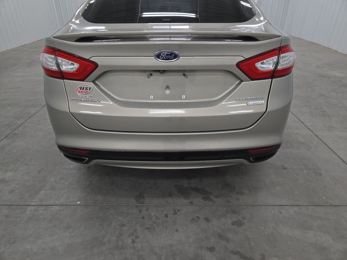 2015 Ford Fusion Titanium photo 23