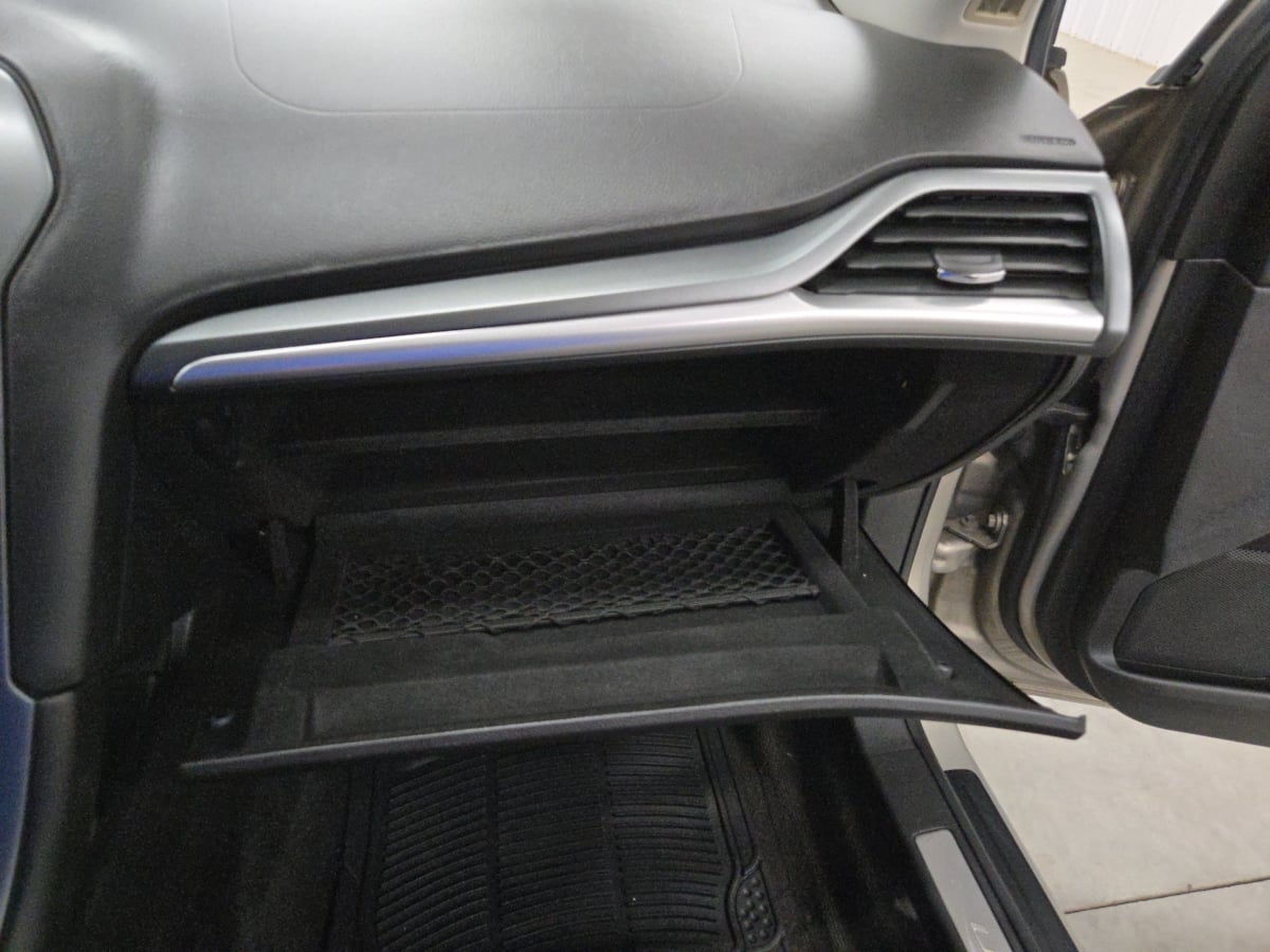 2015 Ford Fusion Titanium photo 44