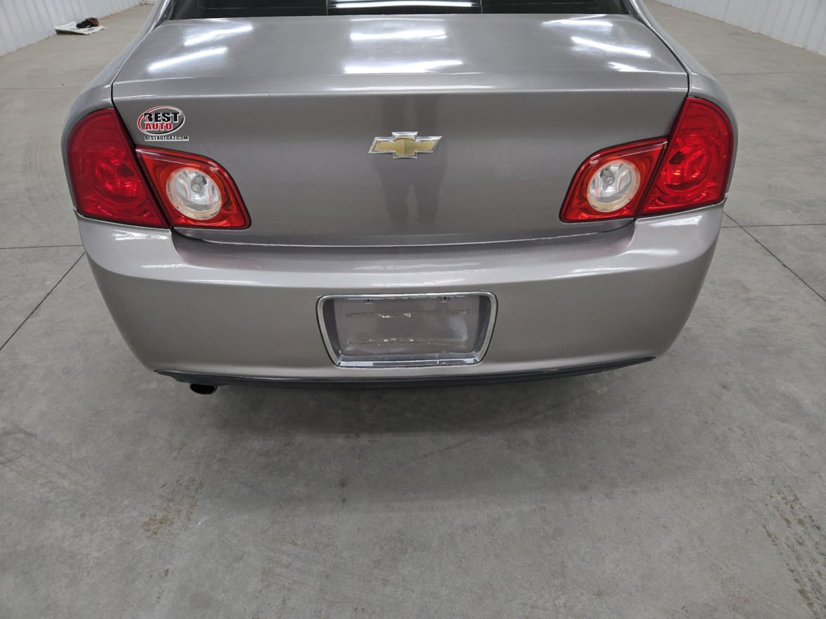 2008 Chevrolet Malibu 2LT photo 24