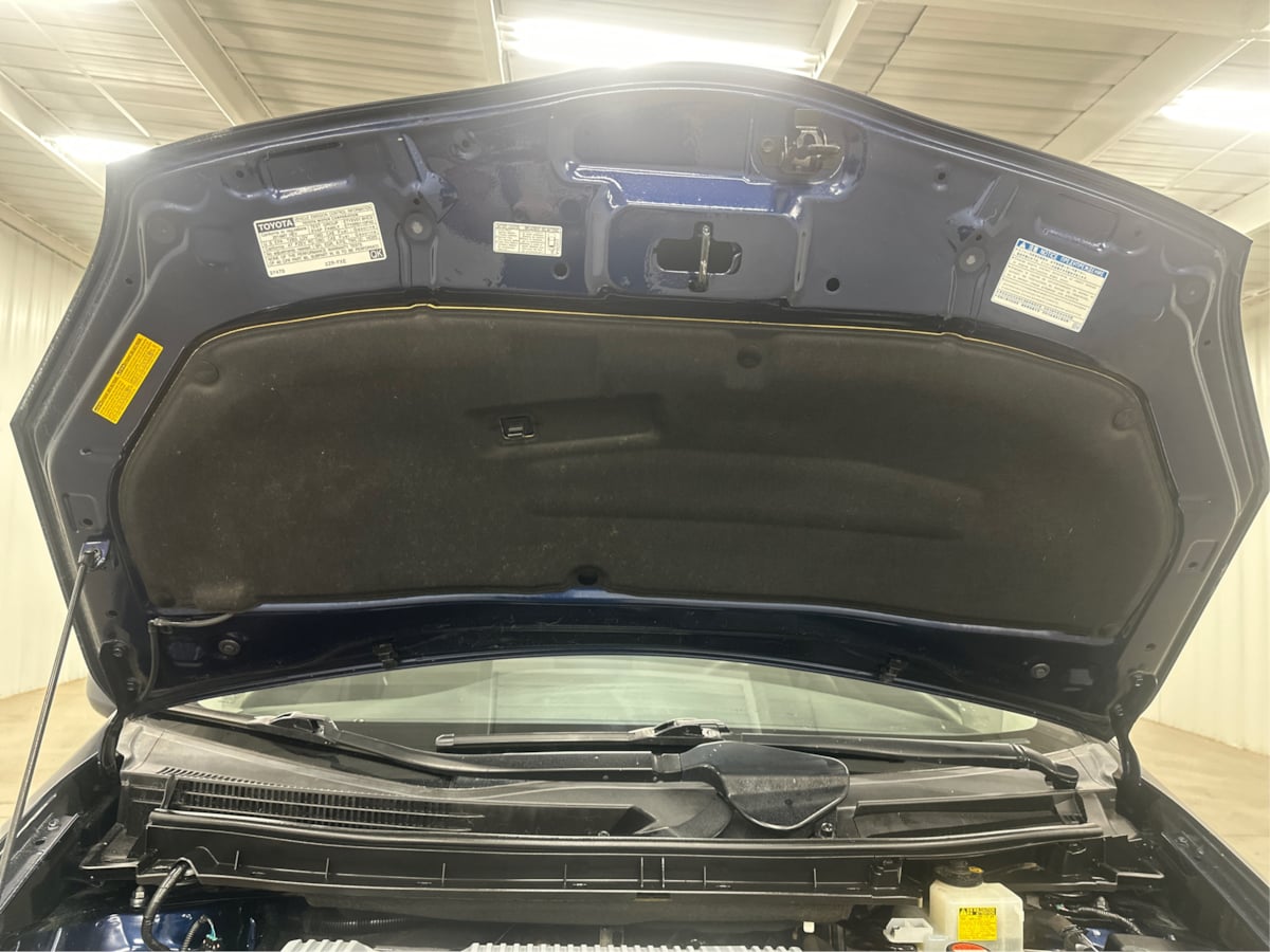 2014 Toyota Prius Two photo 24