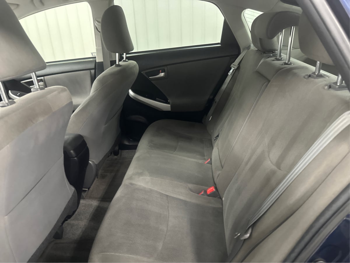2014 Toyota Prius Two photo 9