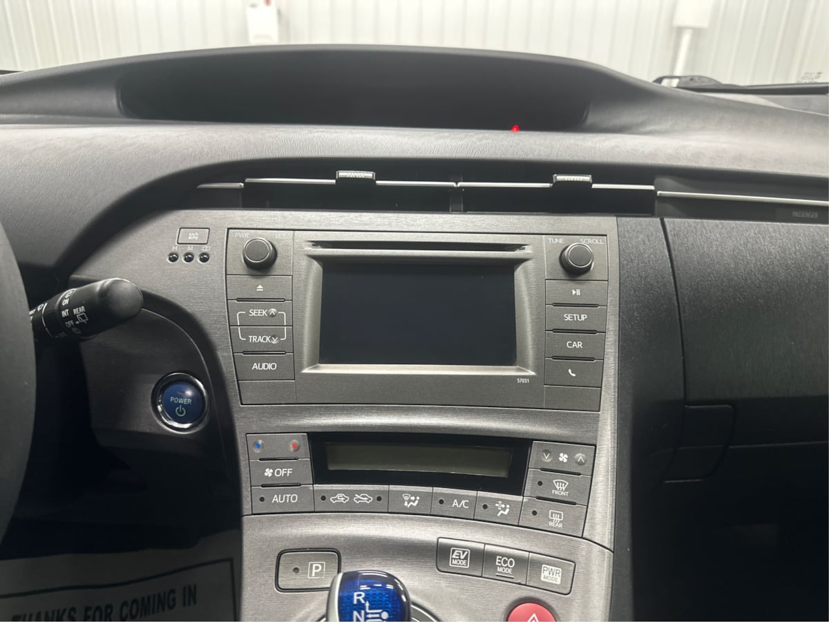 2014 Toyota Prius Two photo 13