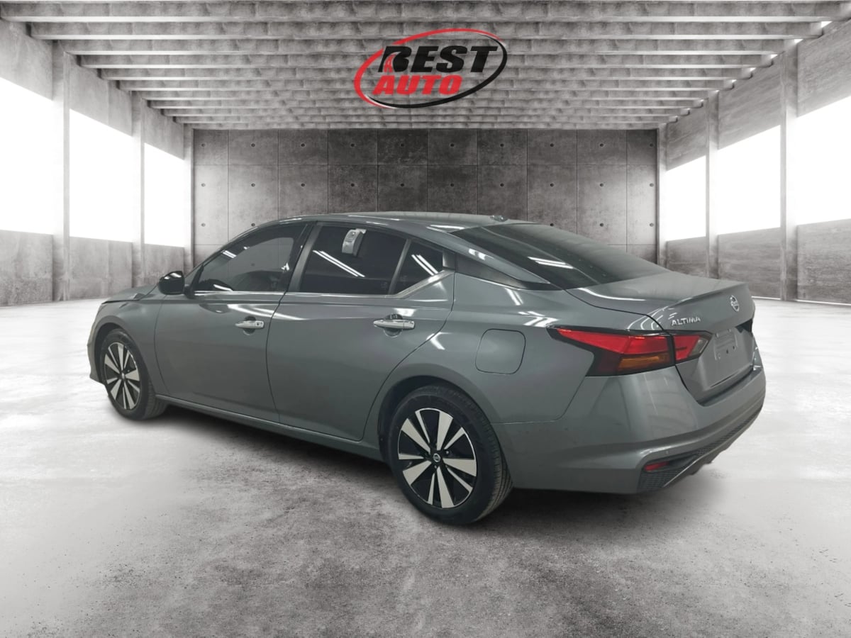 2021 Nissan Altima 2.5 SV photo 6
