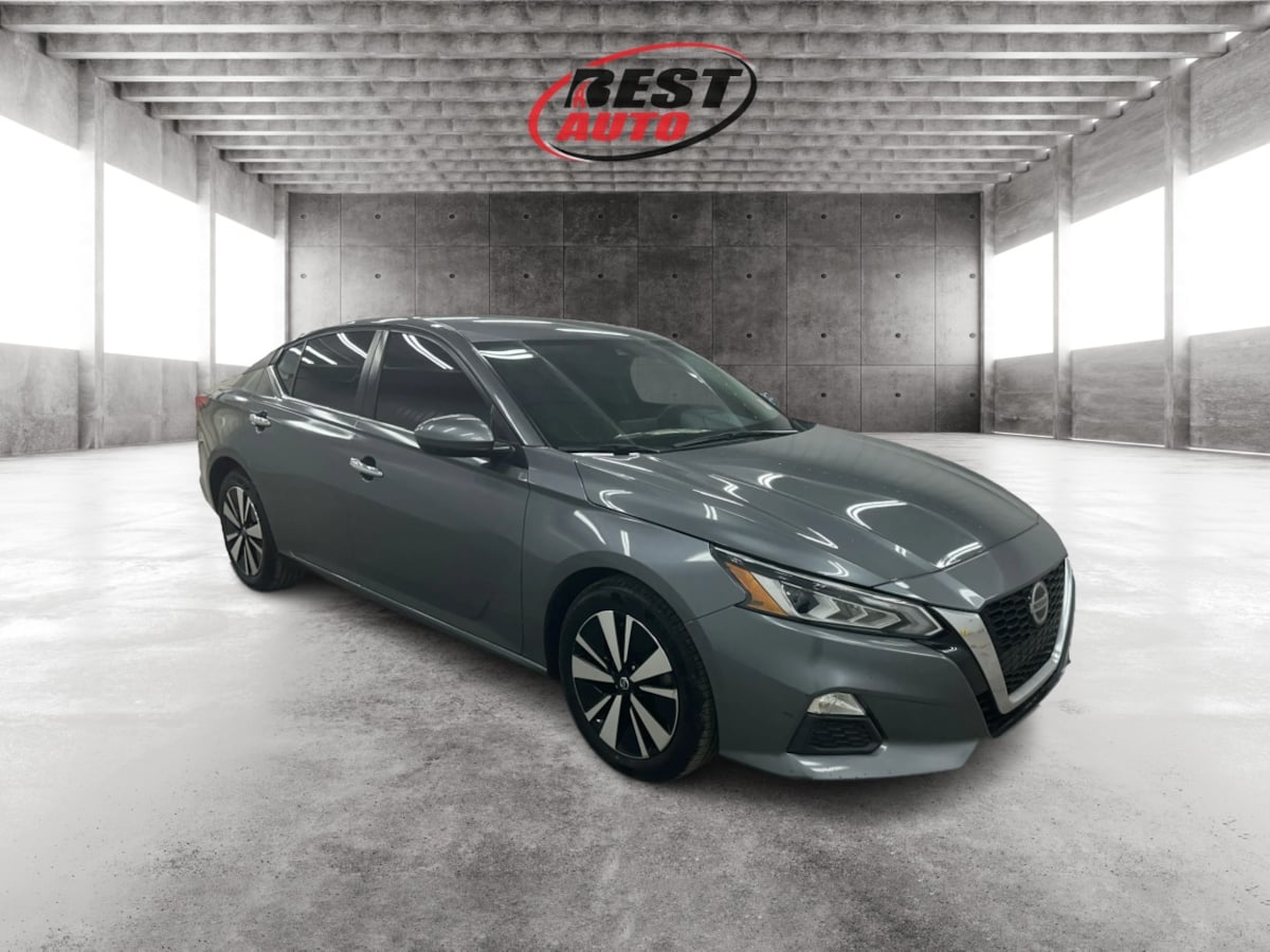 2021 Nissan Altima 2.5 SV photo 2